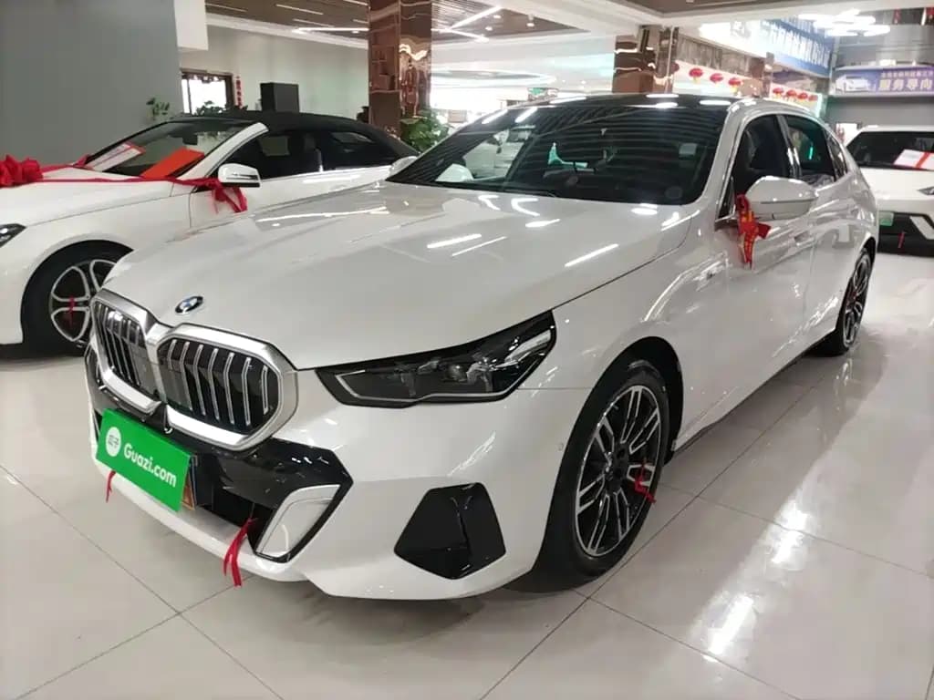 BMW 5 Series 2024 530Li Leading M Sport Package