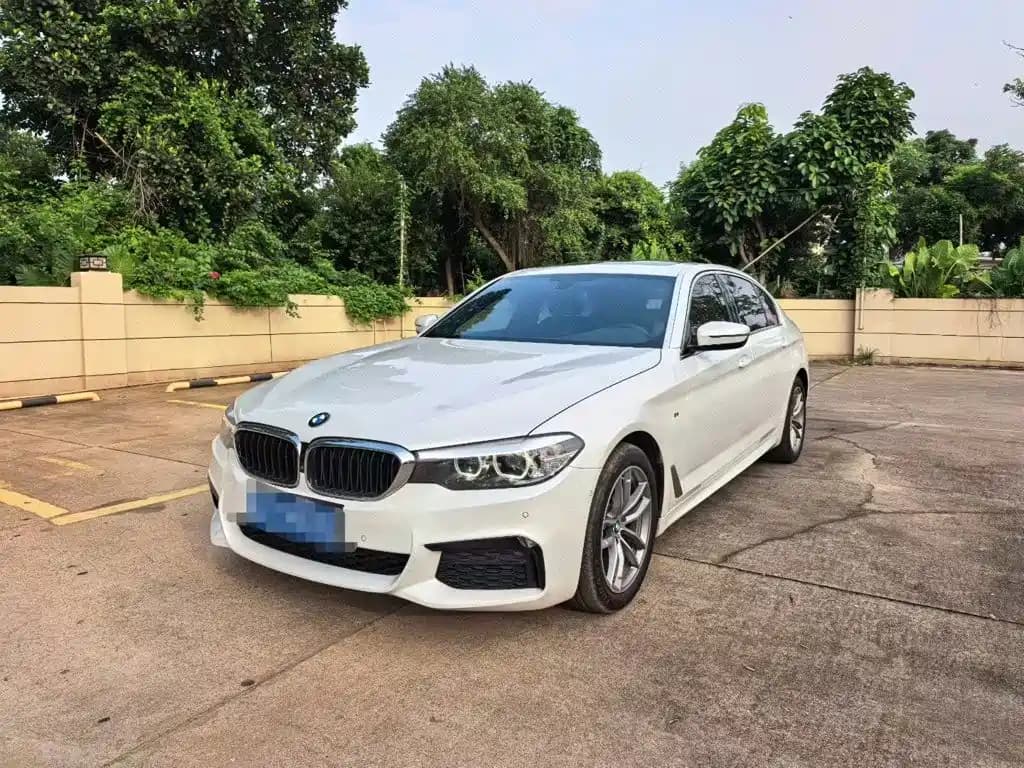BMW 5 Series 2020 525Li M Sport Package
