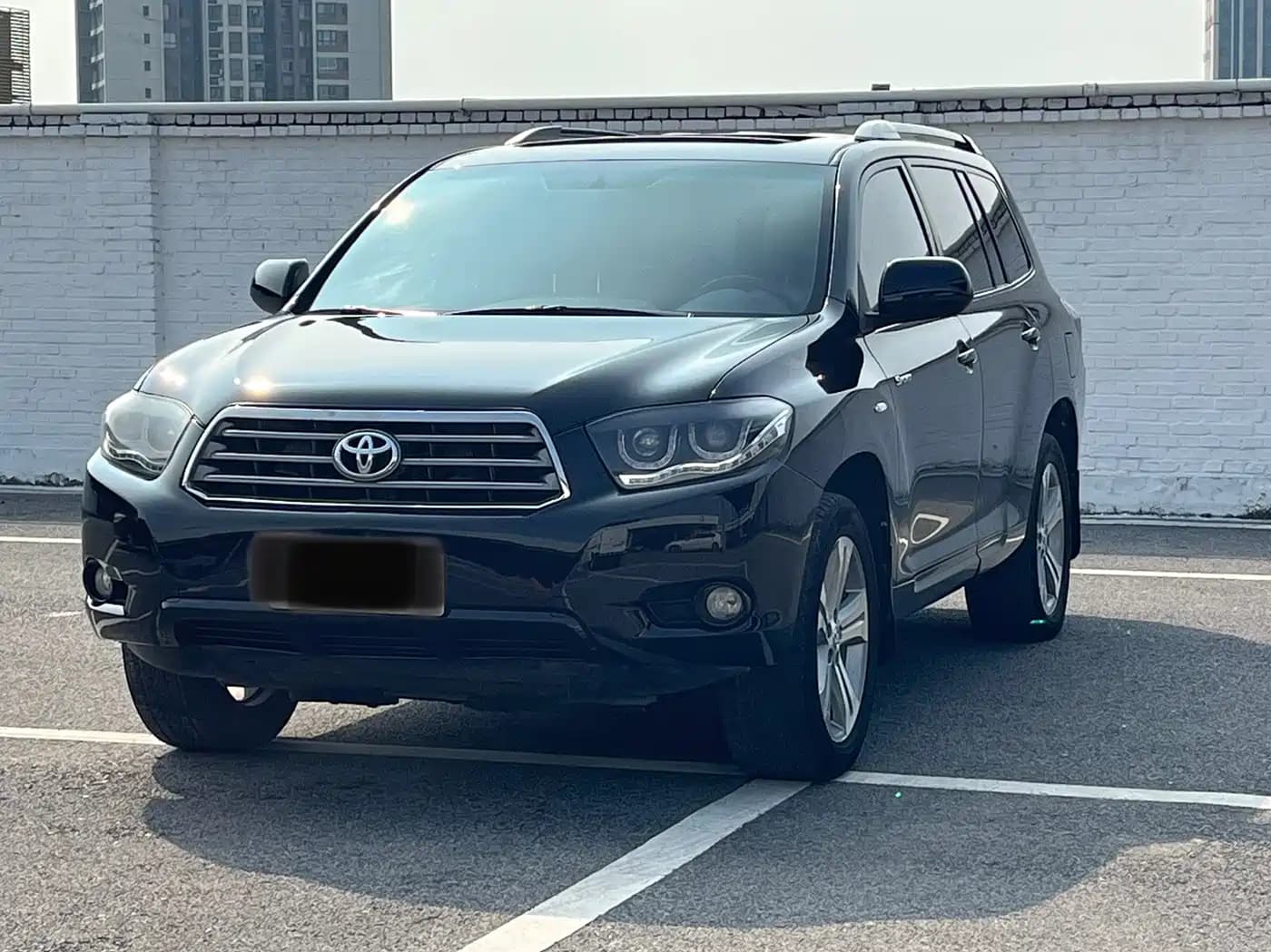 Toyota Highlander 2011 2.7L 2WD 7-seat Luxury