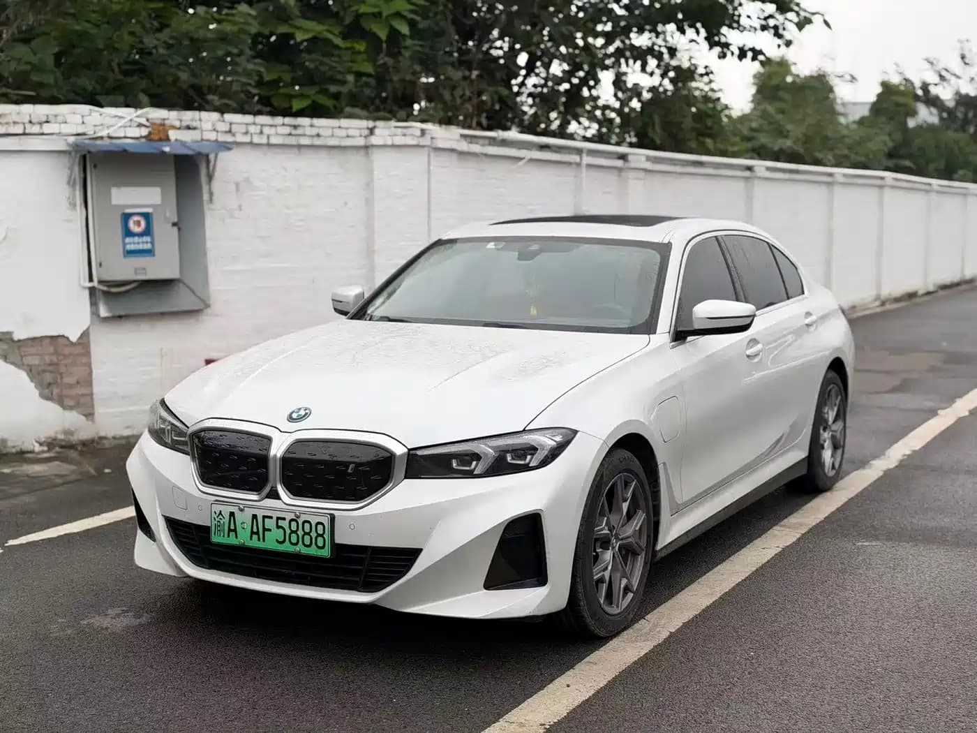 BMW i3 2022 eDrive 35 L