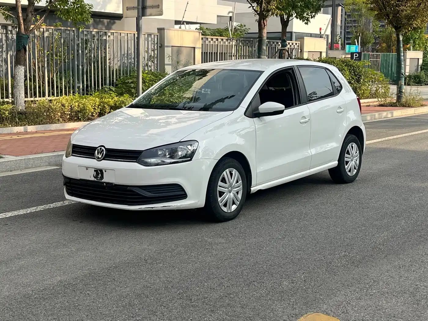 Volkswagen Polo 2018 1.5L Auto Safe Drive