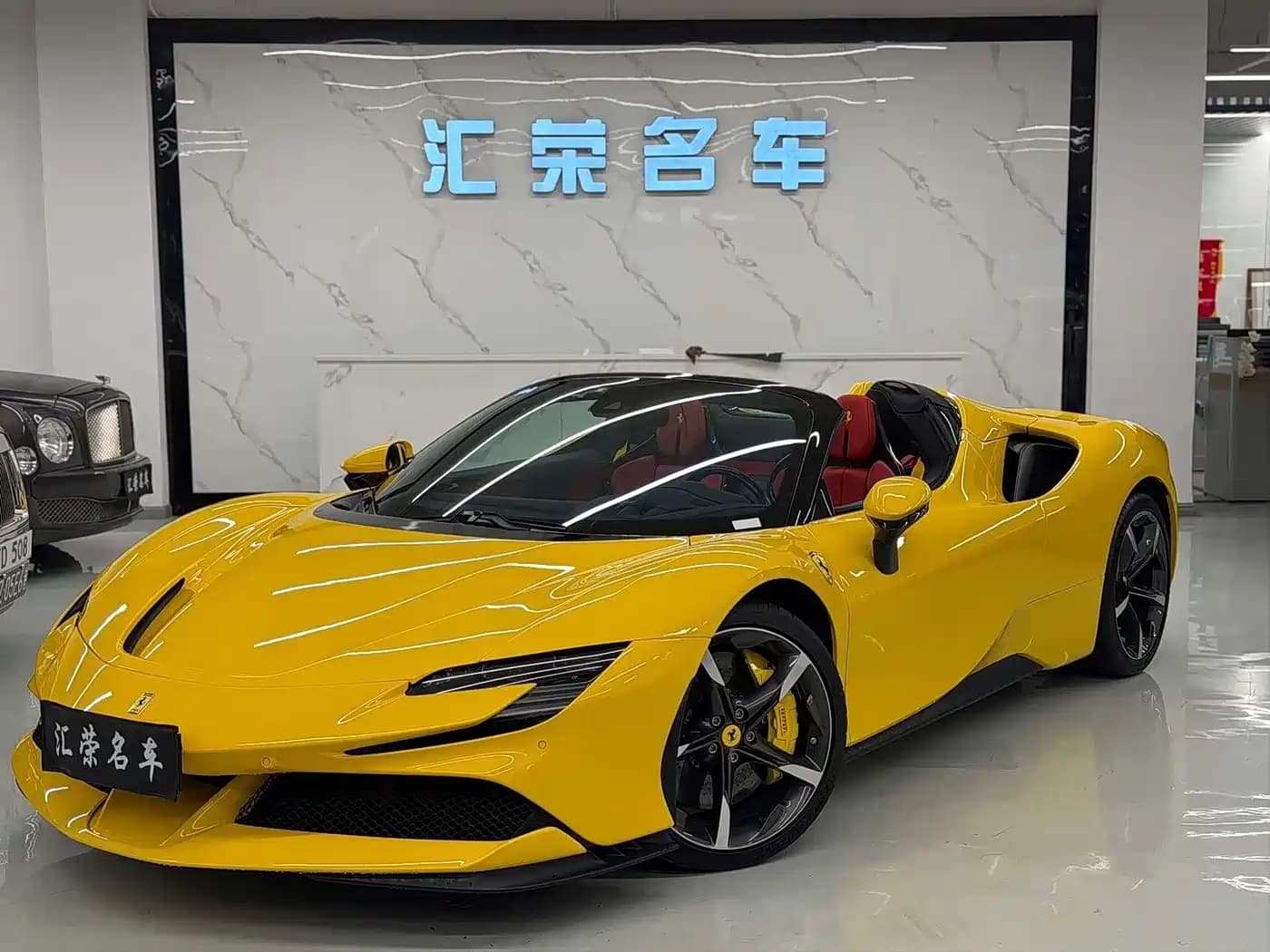 Ferrari SF90 Stradale SF90 2021 3.9T V8 Spider