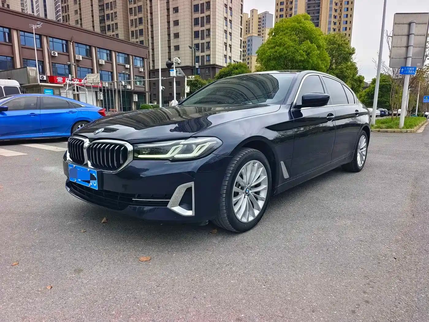 BMW BMW 5 Series 2021 Facelift 525Li Luxury Package