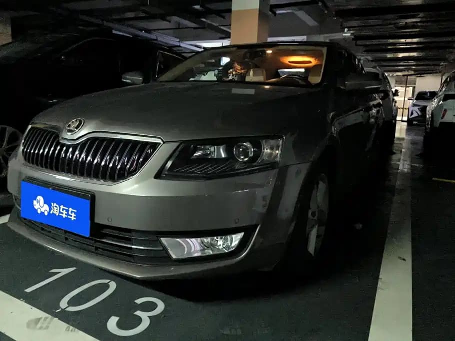 Skoda Octavia Škoda 2015 1.6L Automatic逸俊版