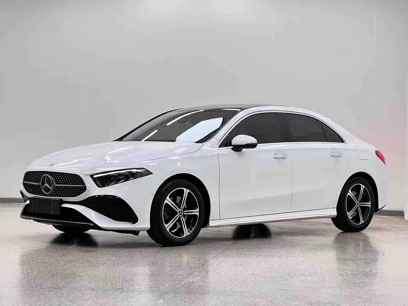 Mercedes-Benz Mercedes-Benz A-Class 2025 A 200 L Fashion Edition