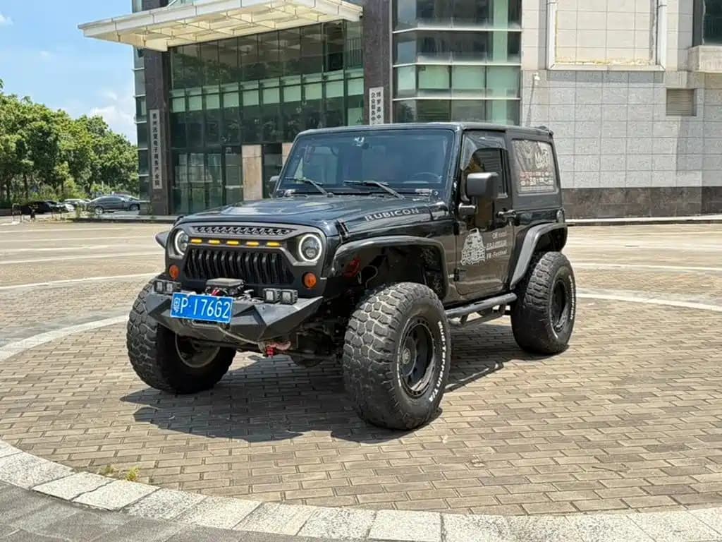 Jeep Wrangler 2009 3.8L Rubicon Two-Door