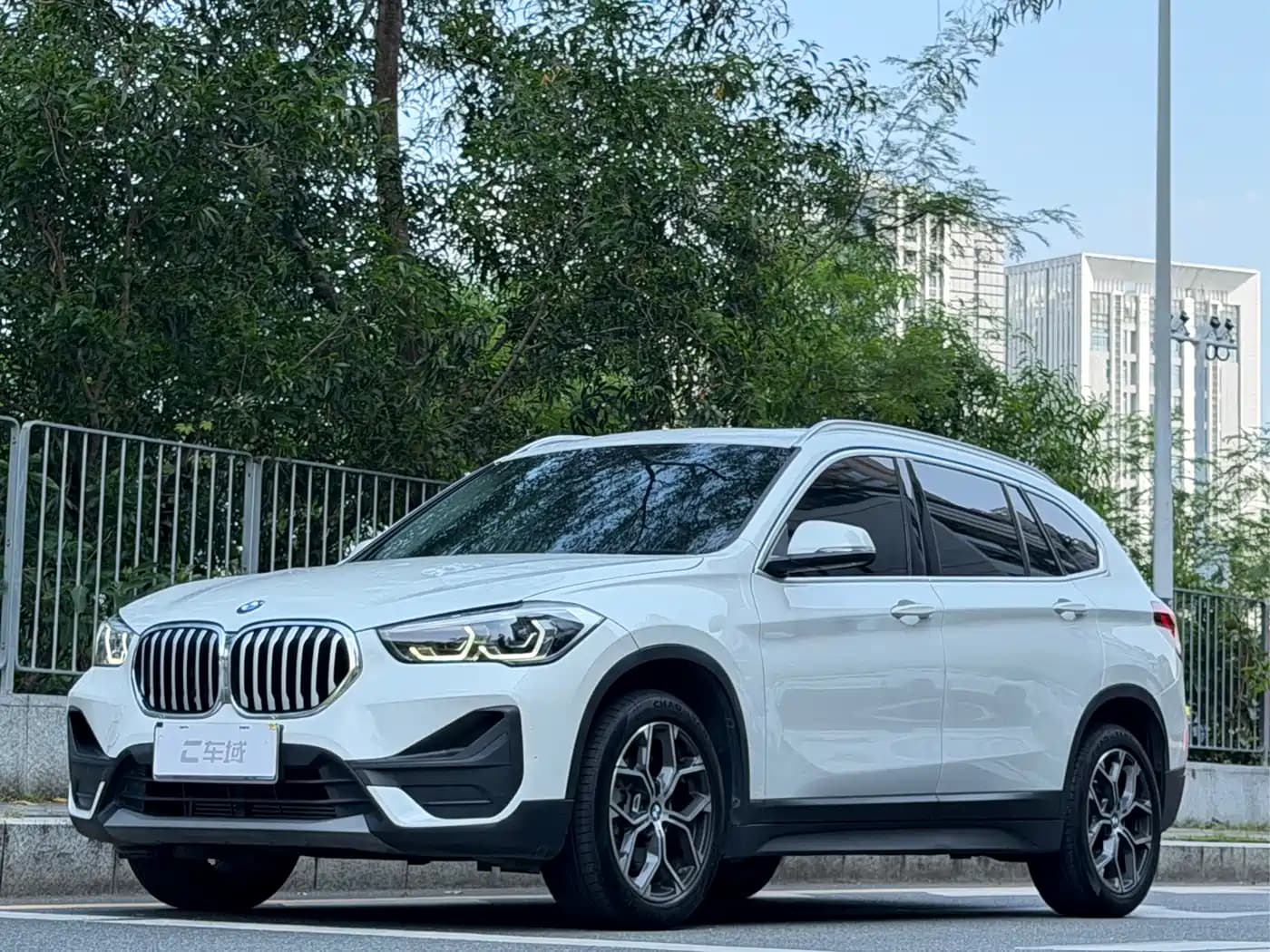 BMW X1 2021 sDrive25Li Leading