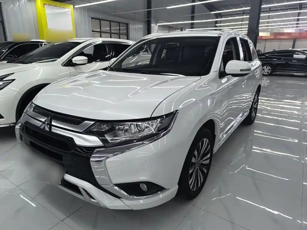Mitsubishi Outlander 2021 2.0L FWD Comfort Edition 5-seater