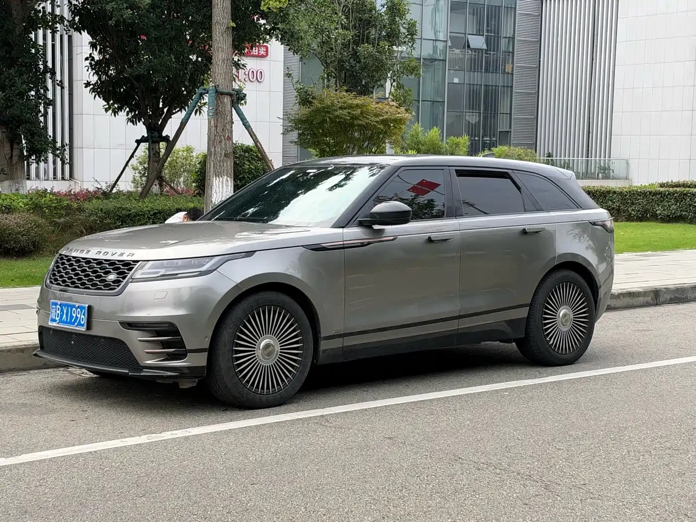 Land Rover Range Rover Velar 2017 P380 R-DYNAMIC SE