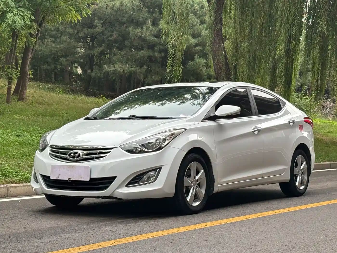 Hyundai Elantra Langdong 2013 1.6L Automatic Leading