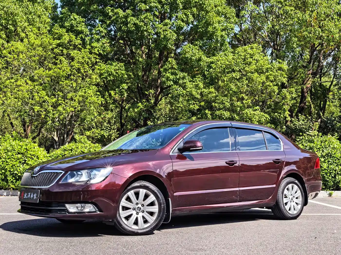 Skoda Superb Škoda 2015 1.8TSI Manual Gentleman Edition