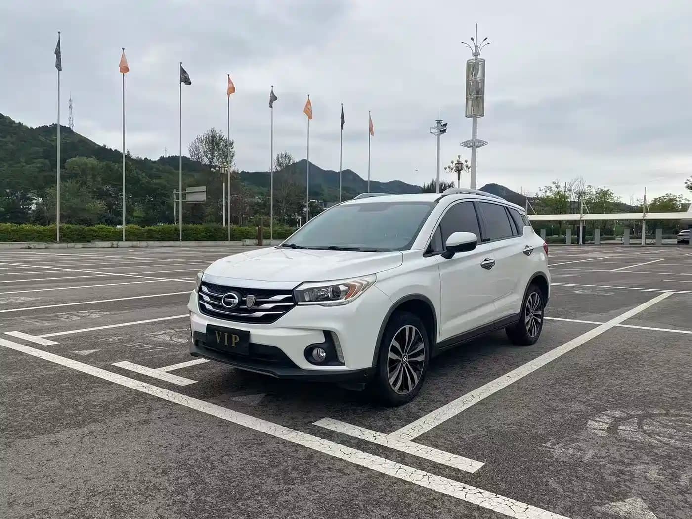 GAC Trumpchi GS4 Trumpchi 2015 200T G-DCT Luxury Edition