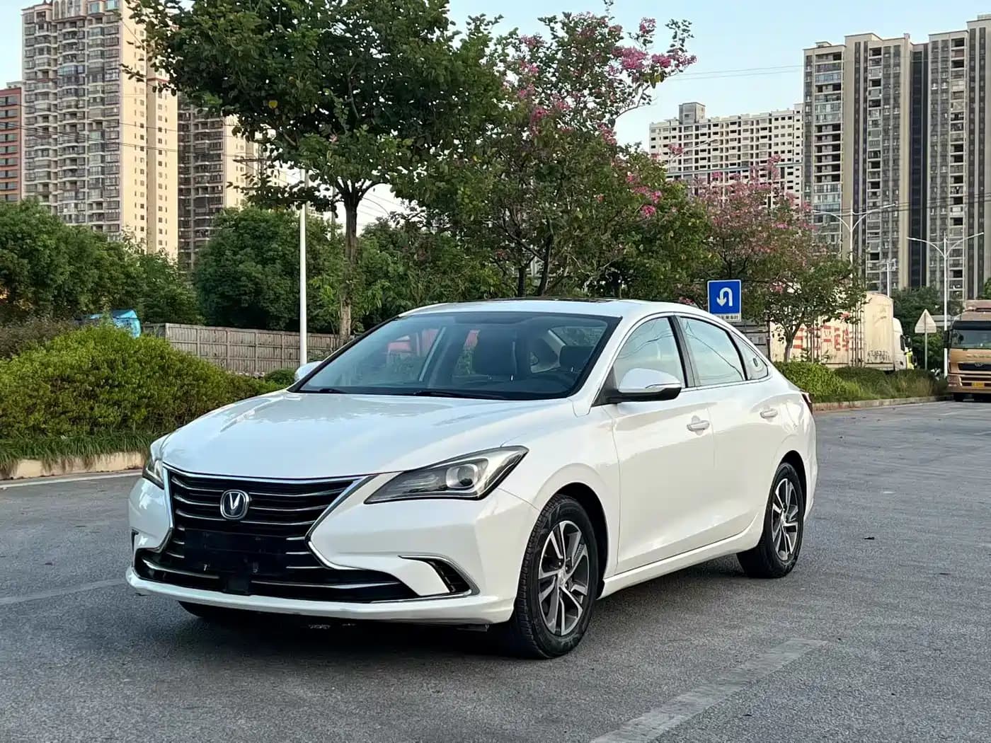 Changan Eado 2018 High Energy Edition 1.6L GDI Automatic Pioneer China V