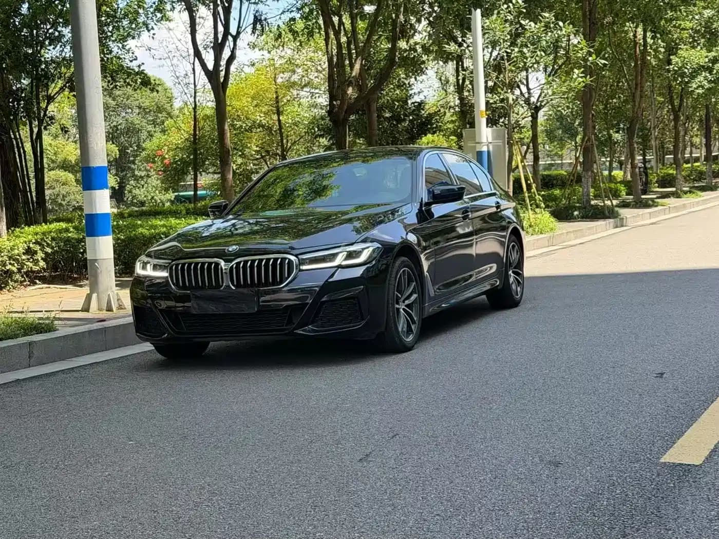 BMW 5 Series 2021 525Li M Sport Package