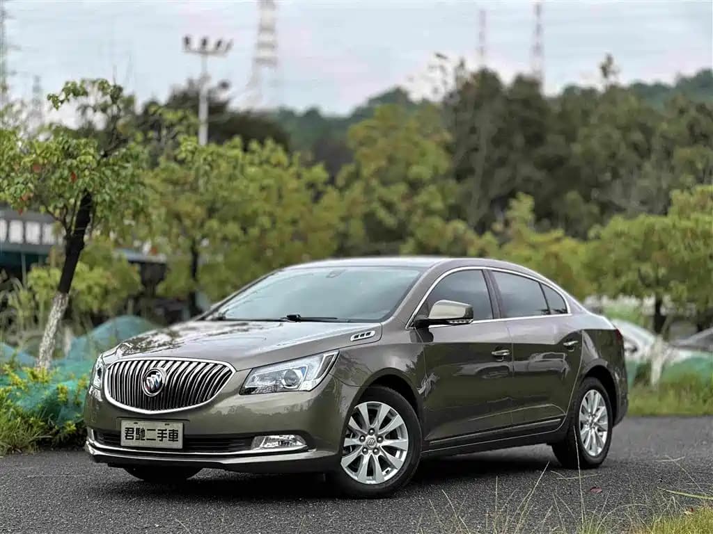 Buick LaCrosse 2013 2.4L SIDI Leading Comfort