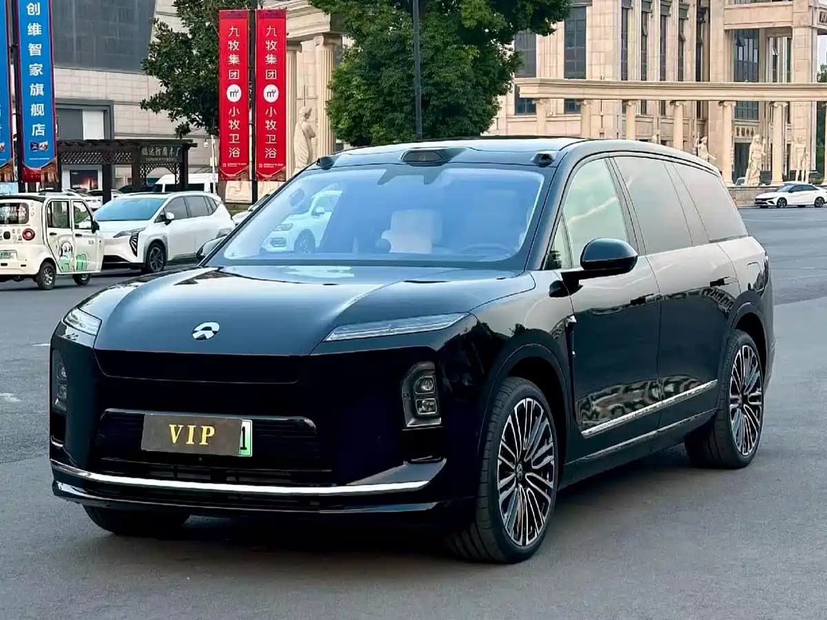 Nio ES8 2025 Base Model