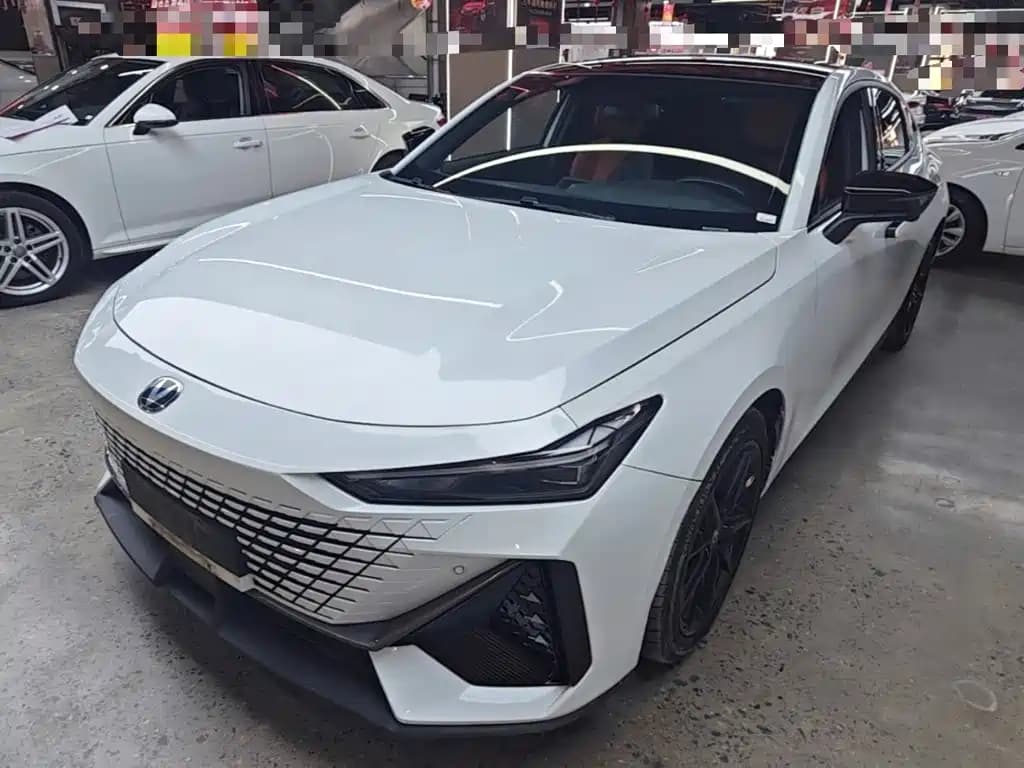 Changan UNI-V 2022 1.5T Premium Model