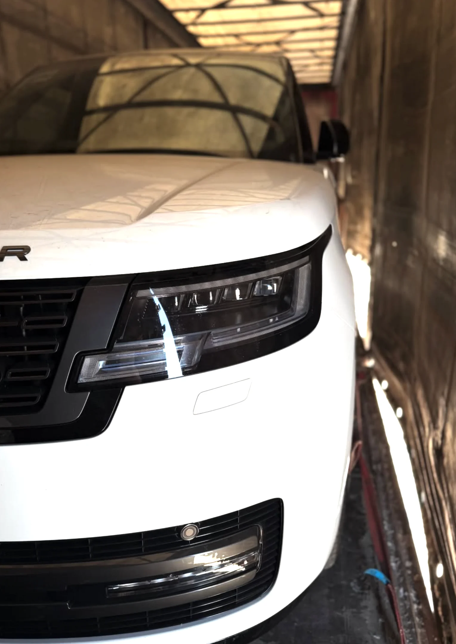 Партия новеньких Range Rover