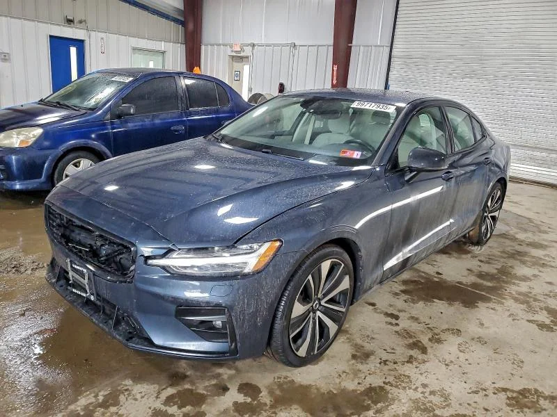 Volvo S60, B5 Momentum