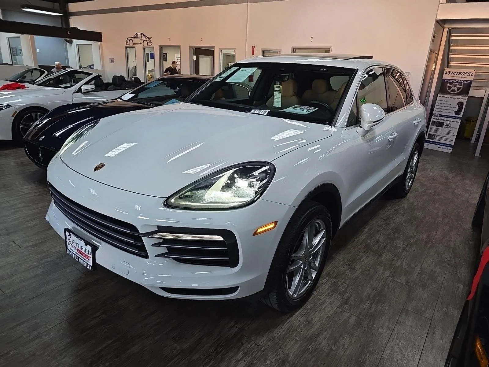 Porsche Cayenne Base