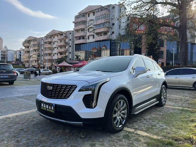 Cadillac XT4 28T