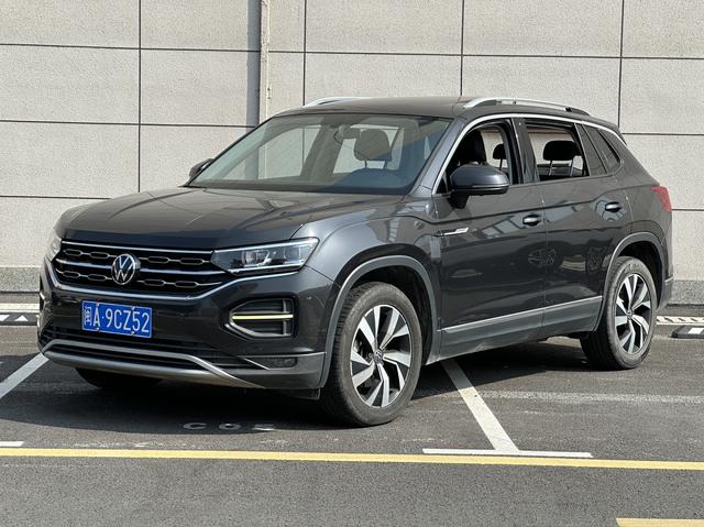 Volkswagen Tayron 330TSI Luxury