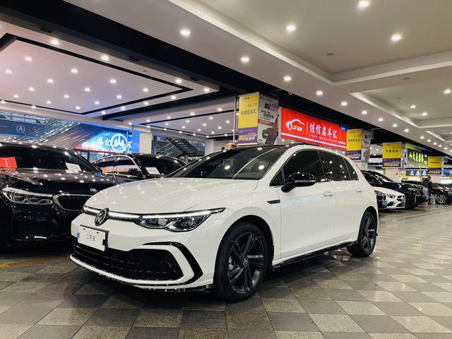 Volkswagen Golf 280TSI DSG R-Line